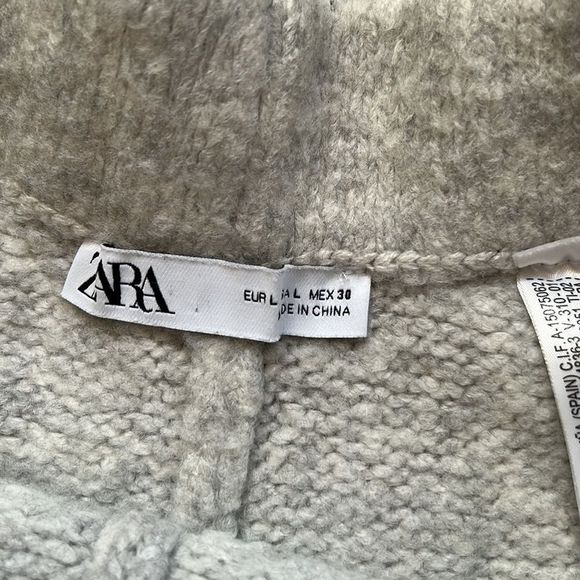 Zara Gray Ankle Cropped Pants - Picture 3 of 3